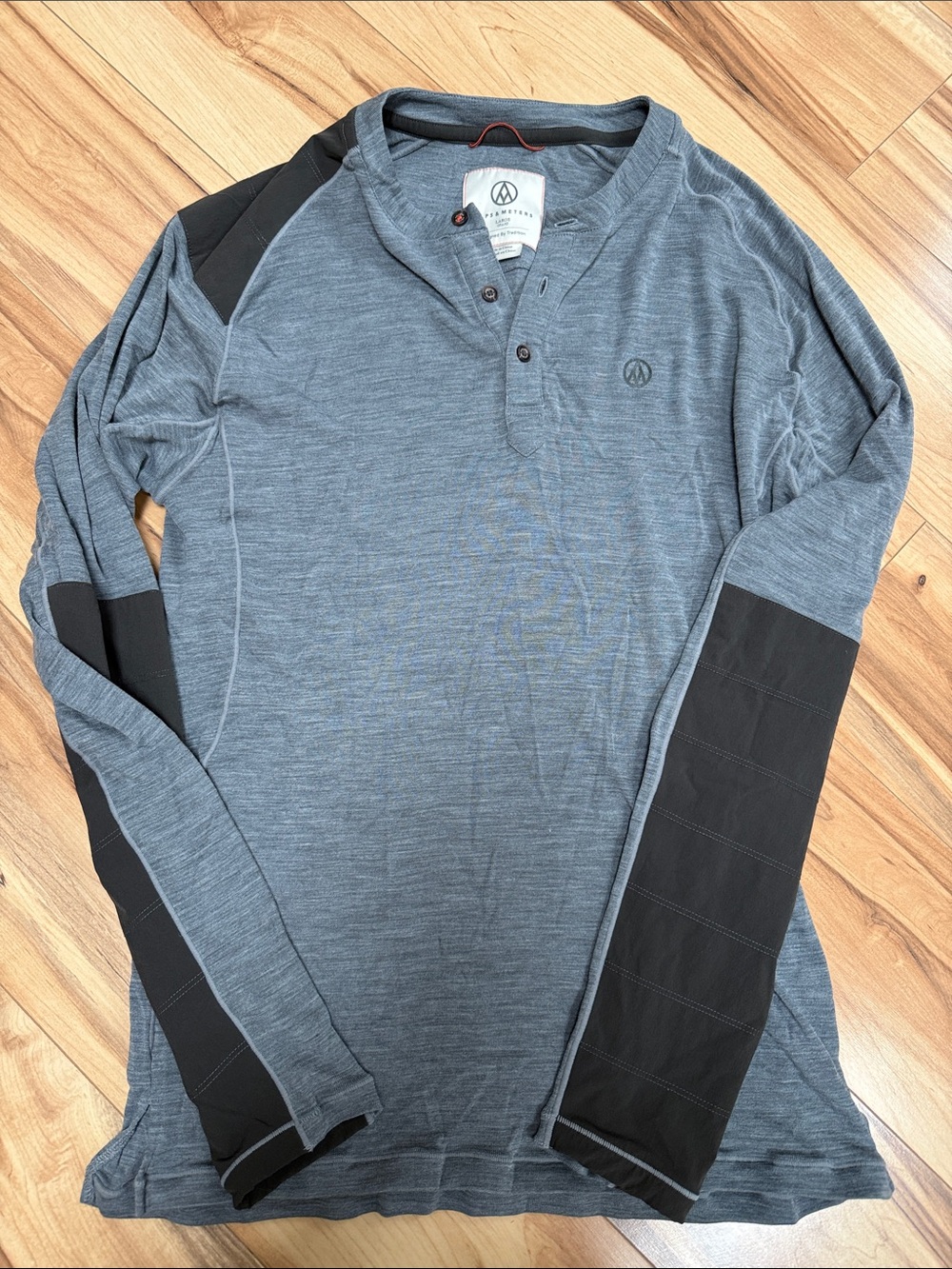Alps & Meters men’s shirt large